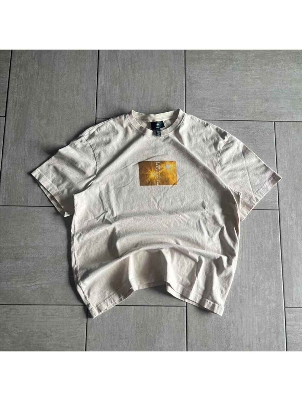 HM Relaxed Fit  Tee Off White Cream Light Scientific Print M